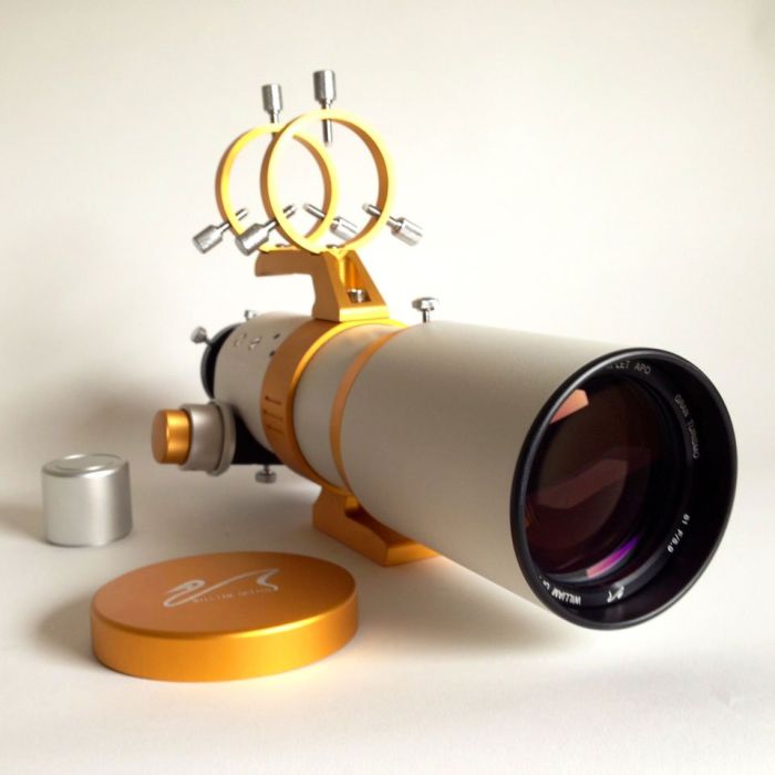 William Optics GT81 81mm f/5.9 Apo Refractor w/ Field Flattener 6A & Soft Carry Case