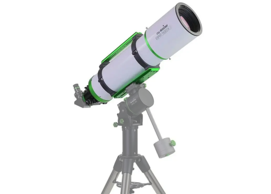Sky-Watcher Esprit 150EDX f/7 Super APO Triplet Refractor Telescope # S11455 150EDX on the strainwave 150i mount head with counterweight kit