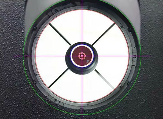 OCAL Electronic Collimator Pro crosshairs for collimating