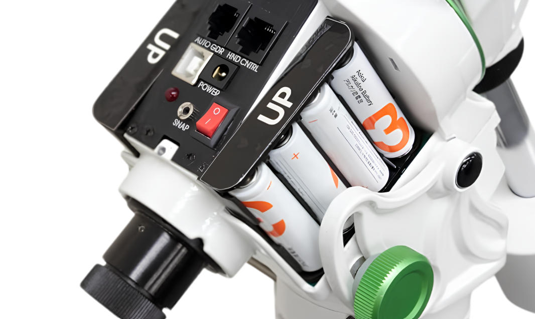 Star Adventurer GTi optional battery compartment for cable free powering. 
